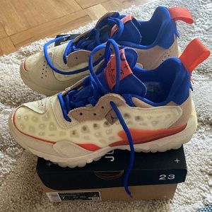 Womens jordan delta 2 sneaker